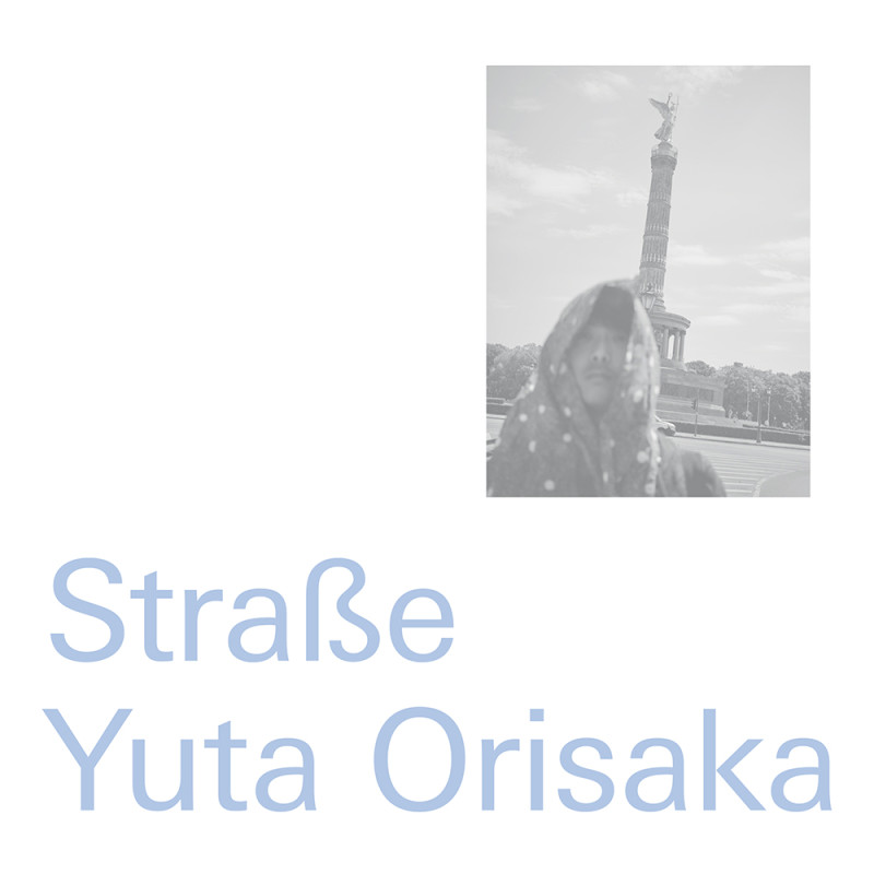 バンドメンバーと共に制作したベルリンでのレコーディング作品・EP『Straße（シュトラーセ）』が、5月7日にリリース決定。4月東阪ホール公演にて会場先行販売。
